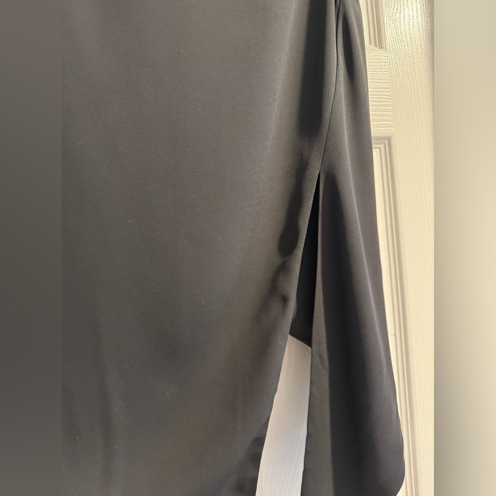 Aritzia Babaton Hopkins Blouse NWOT​ - Picture 6 of 11